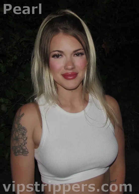 Pearl, sexy Mohegan Sun stripper